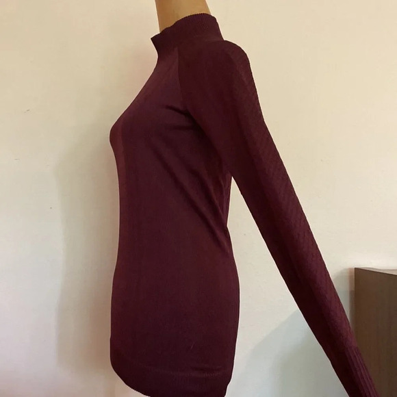Lululemon sz 6 Lululemon Rest Less Mock Neck
Dark Adobe (plum color) EUC - Picture 8 of 10
